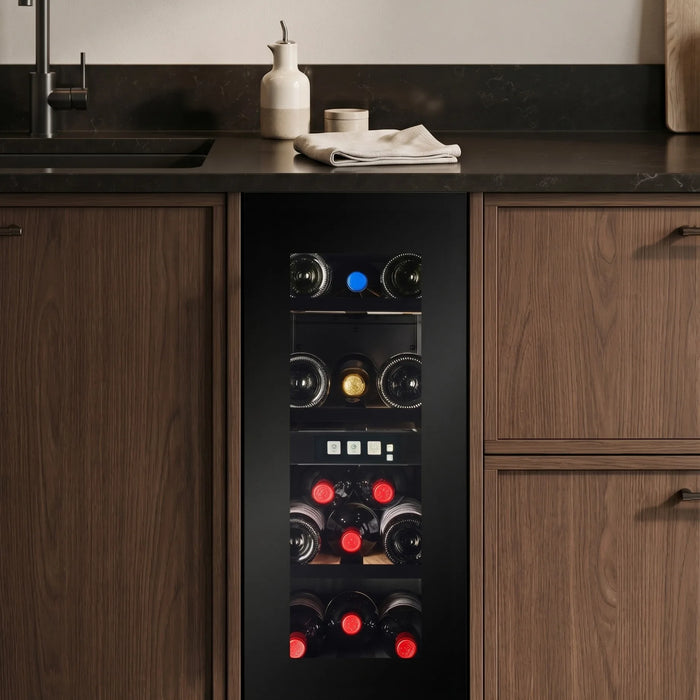 Cella KitchenLine W18B-TO onderbouw wijnkoelkast, in een keuken