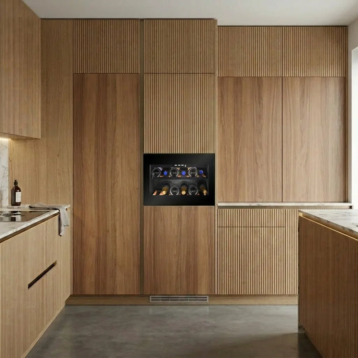 Cella KitchenLine WI-17B-TO inbouw wijnkoelkast, in een keuken