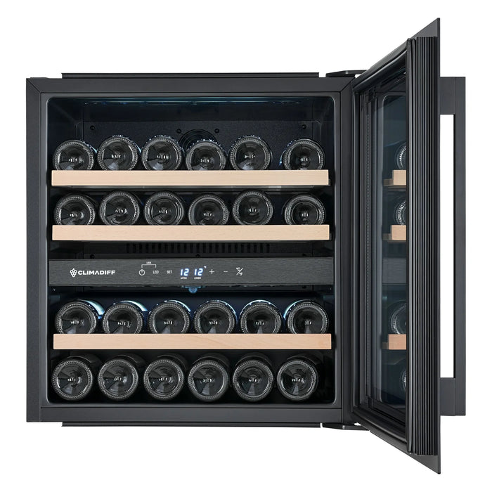 Climadiff CBI36DBM met open deur en flessen