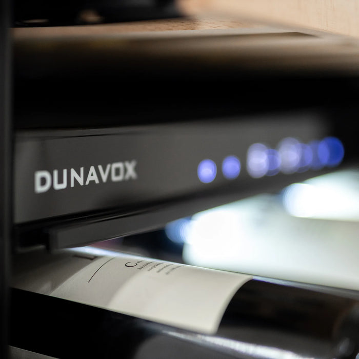 Dunavox Flow-39 DAUF-39.121DB onderbouw wijnkoelkast, detail bedieningspaneel