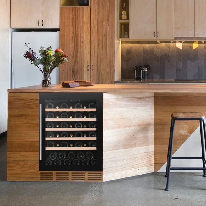 Dunavox Flow-46 onderbouw wijnkoelkast, in een keuken