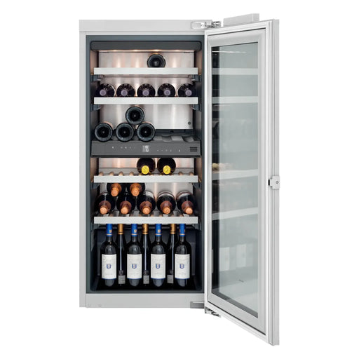 Gaggenau 200 serie RW222263 inbouw wijnkoelkast, vooraanzicht met open deur en flessen