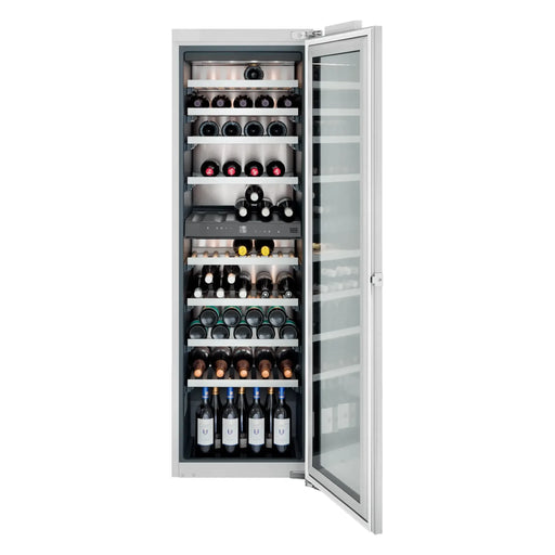 Gaggenau 200 serie RW282263 inbouw wijnkoelkast, vooraanzicht met open deur en flessen