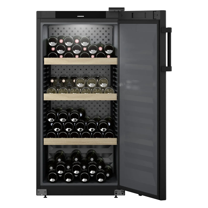 Liebherr GrandCru WSbl 4201 vrijstaande wijnkoelkast, vooraanzicht met open deur en flessen
