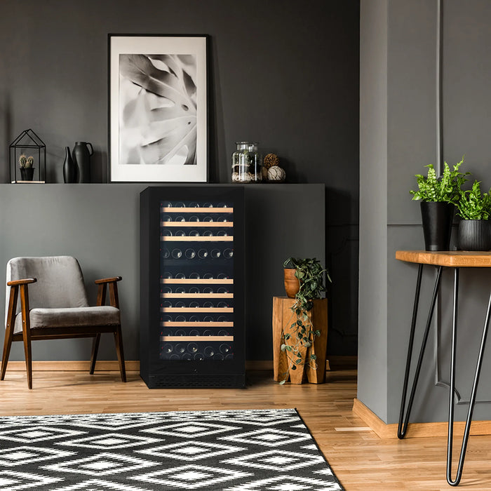 Pevino Majestic PNG120D-HHB vrijstaande wijnkoelkast, in een interieur