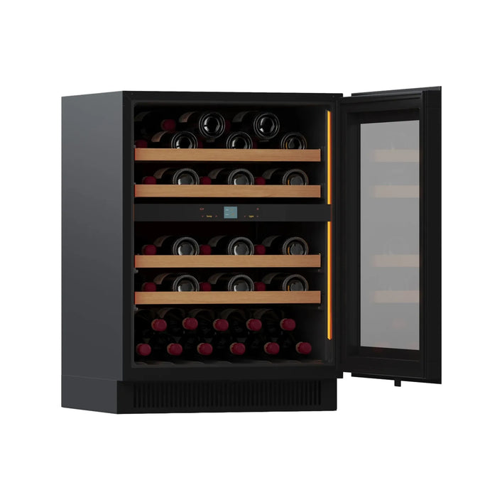Pevino Noble PN45D-HHB-2 met open deur en flessen