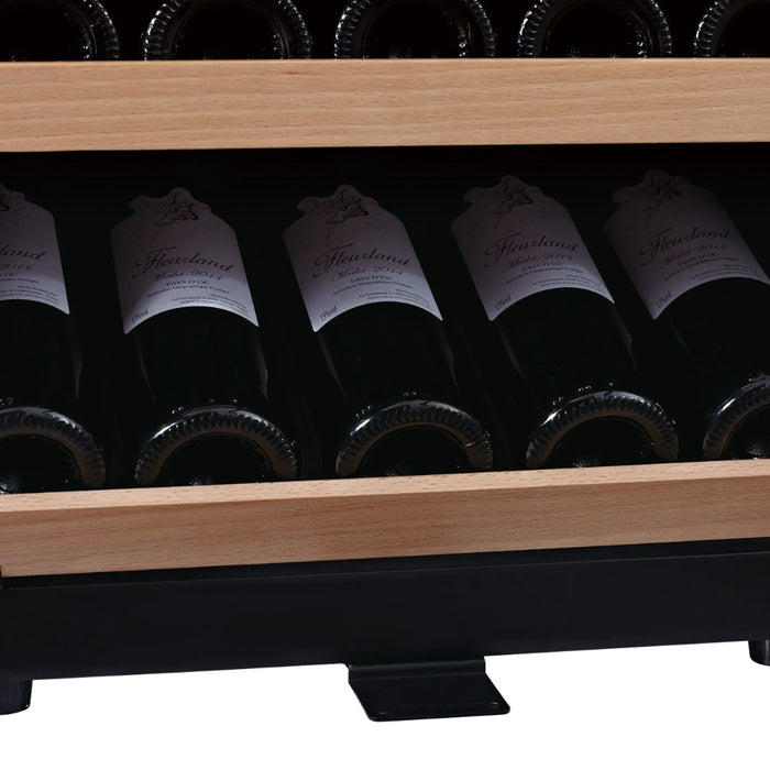 Swisscave Classic WL120F-BLACK vrijstaande wijnkoelkast, onderste legger met flessen