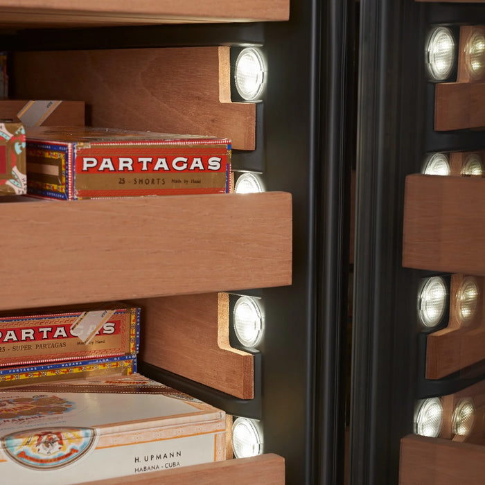 Swisscave CLB-160 vrijstaande humidor, verlichting in wit