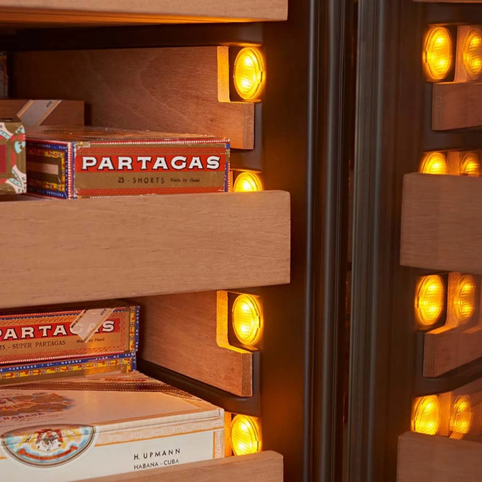 Swisscave CLB-460 vrijstaande humidor, verlichting in amber