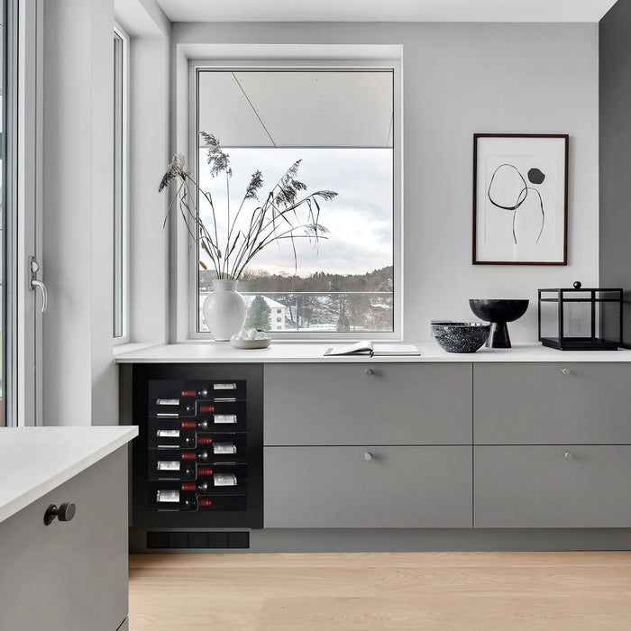 Temptech Copenhagen CPROX60SRB-24 onderbouw wijnkoelkast, in een keuken