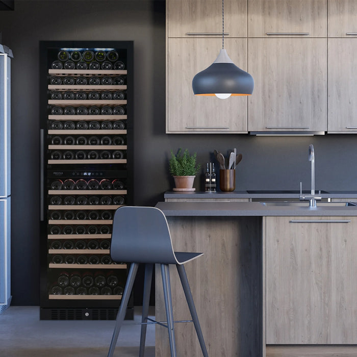 Temptech Prestige PRES180DB-24 vrijstaande wijnkoelkast, in een keuken